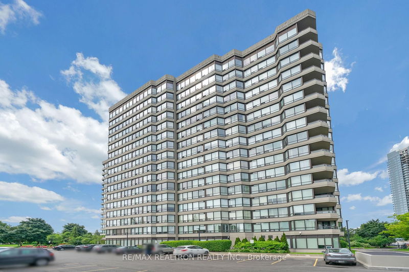 home for sale on 714-7440 Bathurst Street