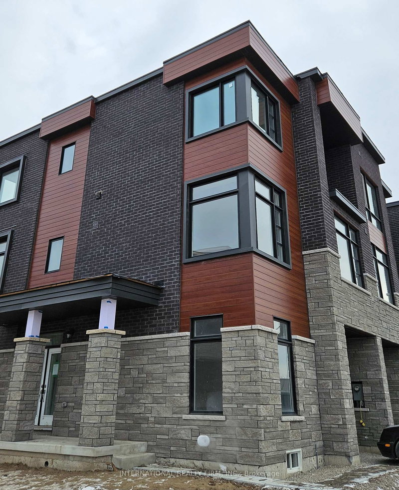 146 Wascana Rd, Vaughan, L4H 5G9 | Image 2