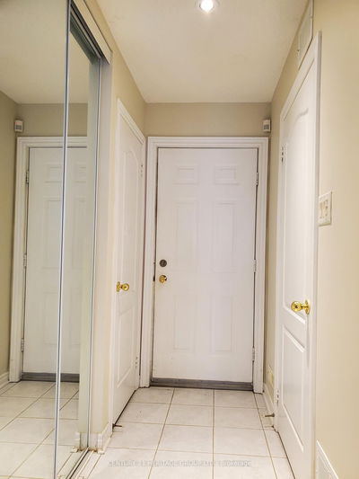 63 Leitchcroft Cres, Markham - Commerce Valley image-0-3