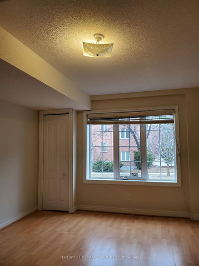 63 Leitchcroft Cres, Markham - Commerce Valley image-0-4