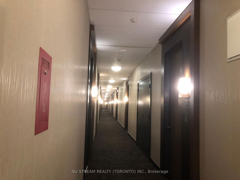 home for lease on Ph08-8228 Birchmount Road