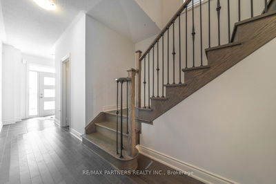 7 Conductor Ave, Whitchurch-Stouffville - Stouffville image-0-1