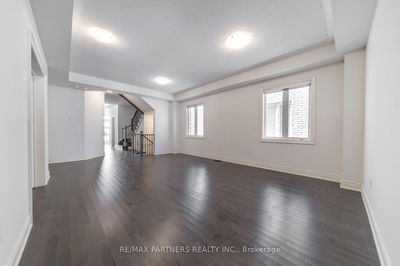 7 Conductor Ave, Whitchurch-Stouffville - Stouffville image-0-2