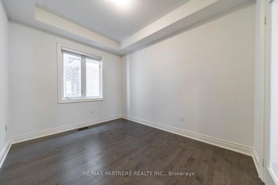 7 Conductor Ave, Whitchurch-Stouffville - Stouffville image-0-4