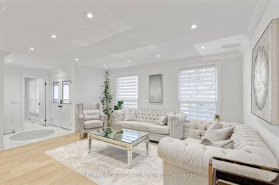 59 Fairway Dr, Aurora - Aurora Highlands image-0-2