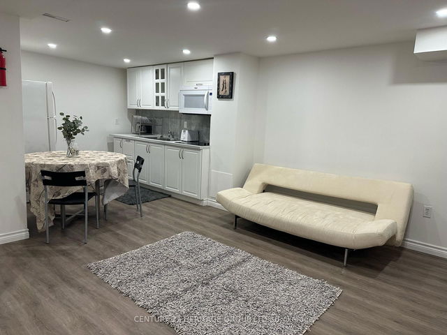 135 Glenway Circle