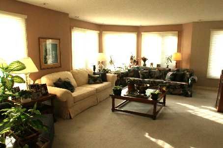 83 - 151 Townsgate Dr, Vaughan, L4J8J7 | Image 2