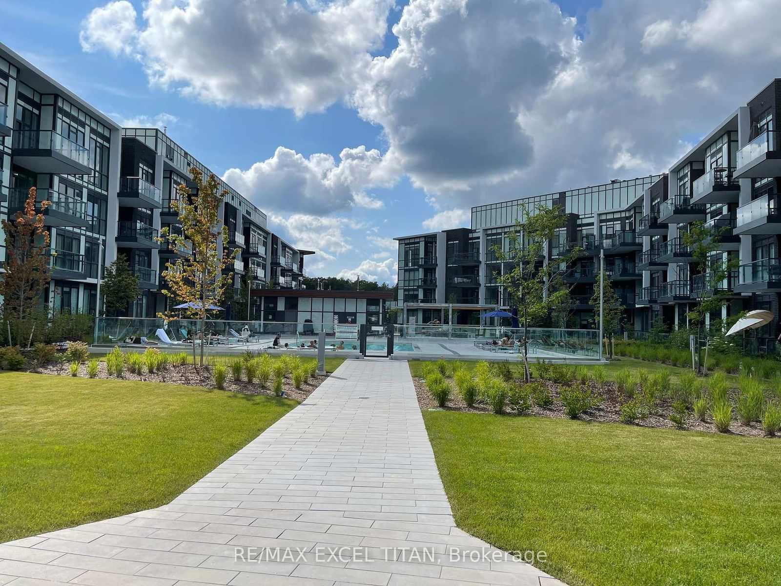 Condo for sale at 140-415 Sea Ray Avenue, Innisfil, Rural Innisfil, L9S 0R5 - MLS: N12073261