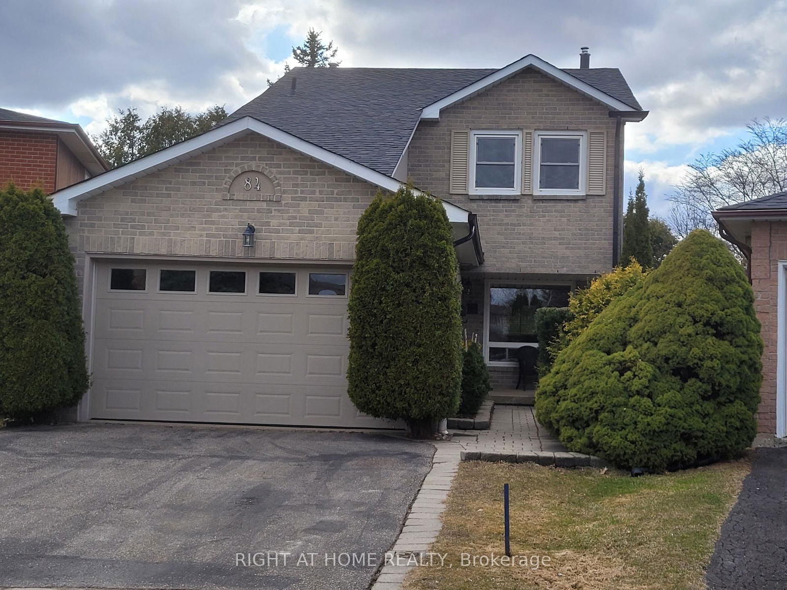 Detached House sold at 84 Gray Crescent, Richmond Hill, North Richvale, L4C 5V5 - MLS: N12073577