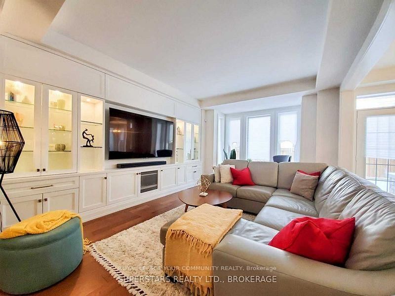 Detached House leased at 106 Walter English Drive, East Gwillimbury, Queensville, L9N 0R8 - MLS: N12073815