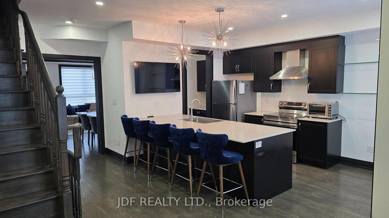 49 Gridiron Gate, Vaughan, L4H 4W8 | Image 2