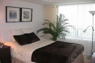 Unit 401 — 23 Oneida Cres, Richmond Hill - Langstaff image-0-1