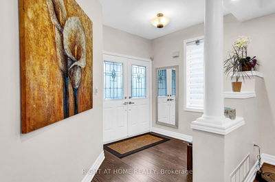 6 Long Point Dr, Richmond Hill - Oak Ridges Lake Wilcox image-0-3