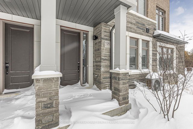 126 De La Roche Drive