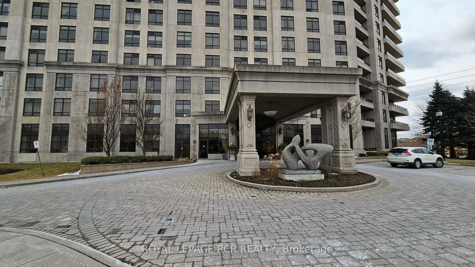Condo leased at 1404-9235 Jane Street, Vaughan, Maple, L6A 0J8 - MLS: N12075499