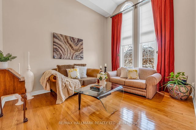 26 Chalone Crescent