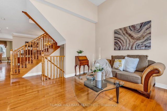 26 Chalone Crescent