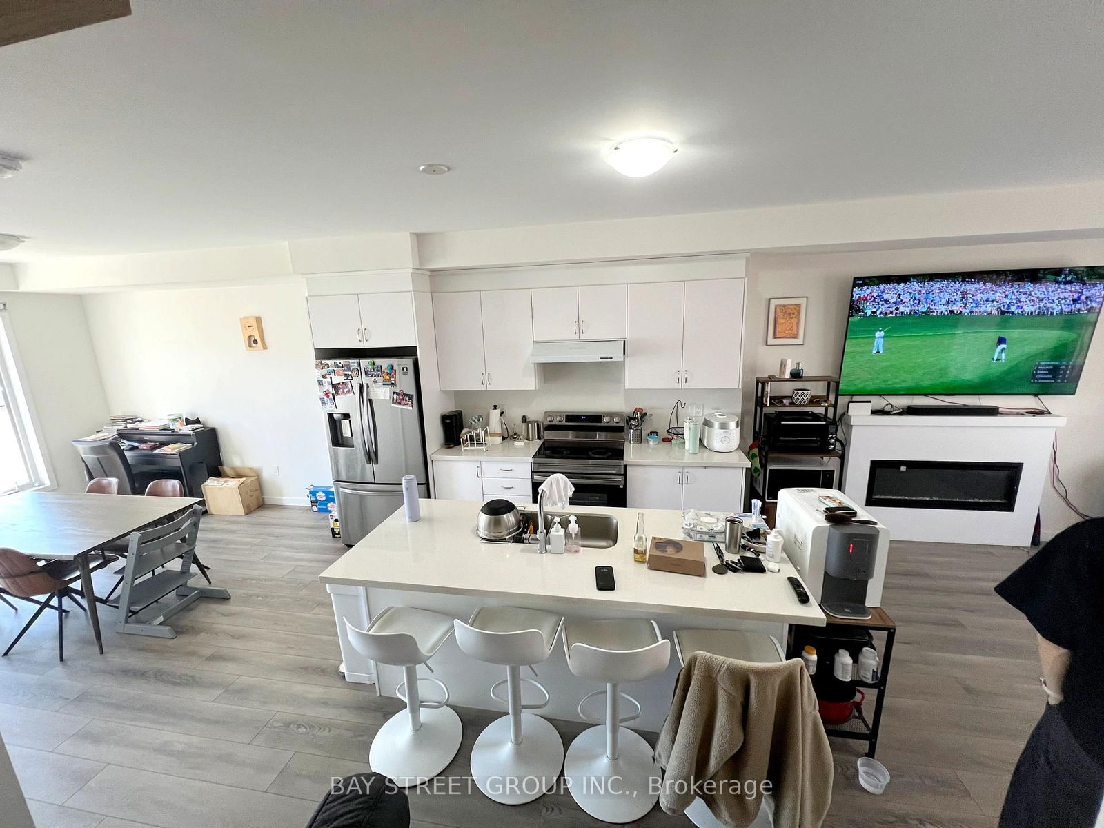 Townhouse for lease at 10 Mcnaughton Road, Vaughan, Maple, L6A 5B8 - MLS: N12076065