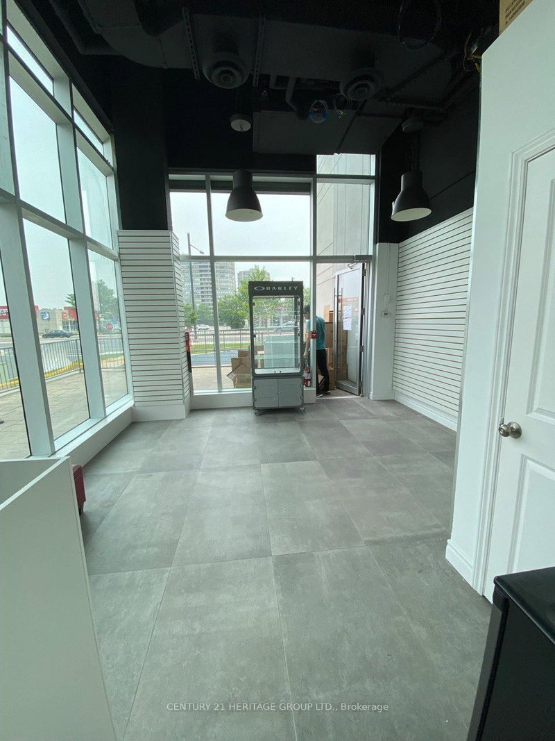 A4 - 9610 Yonge St, Richmond Hill, L4C 0X4 | Image 3