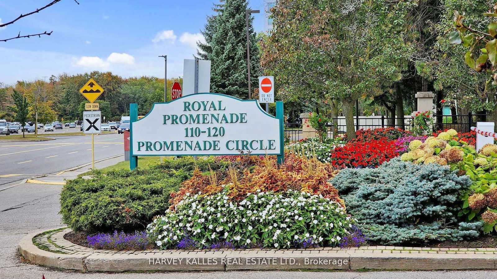 Condo leased at 212-120 Promenade Circle, Vaughan, Brownridge, L4J 7W9 - MLS: N12076491