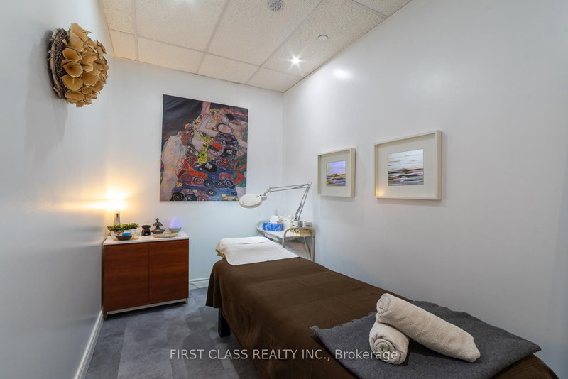 2016 - 8333 Kennedy Rd, Markham, L3R 4P8 | Image 2