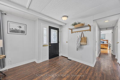 4 Linden Lane, Innisfil - Rural Innisfil image-0-3