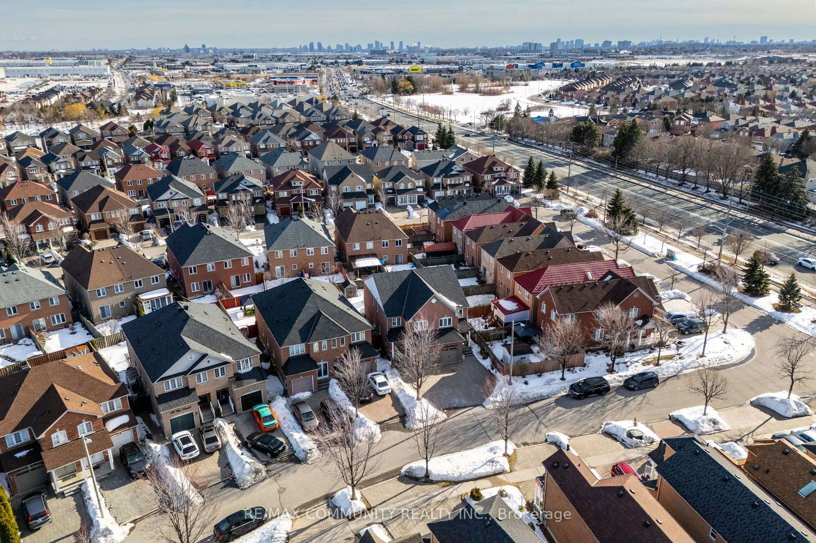 Semi-Detached House sold at 106 Tara Crescent, Markham, Cedarwood, L3S 4S8 - MLS: N12077655