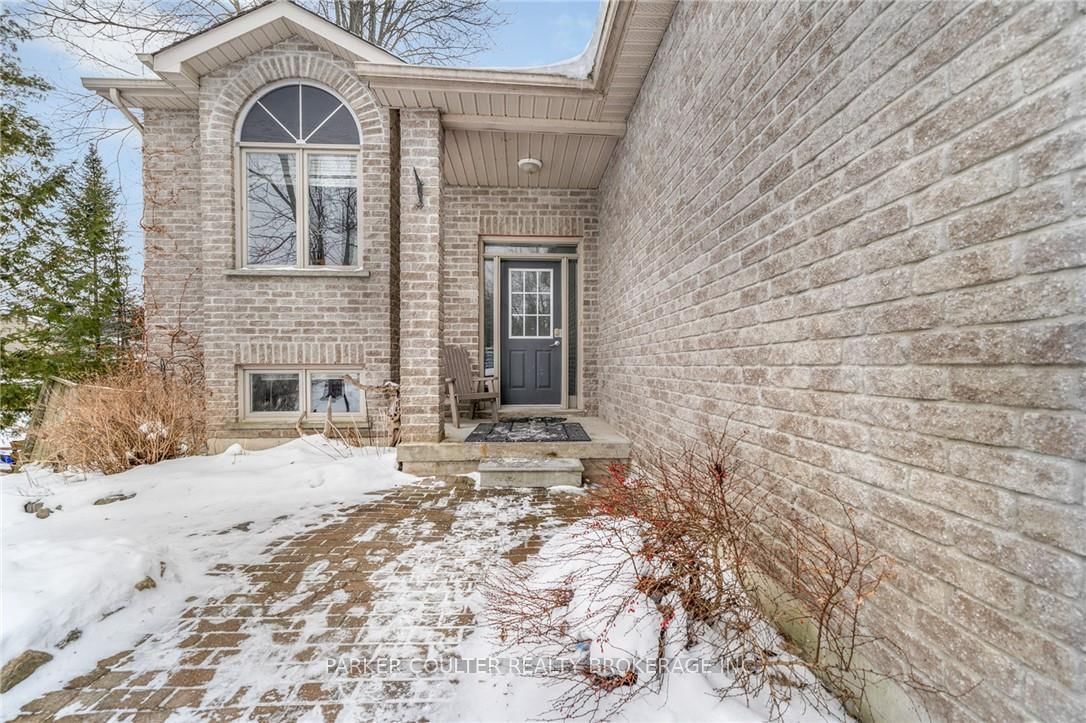 Detached House for sale at 1045 Elm Road, Innisfil, Rural Innisfil, L0L 1C0 - MLS: N12077882