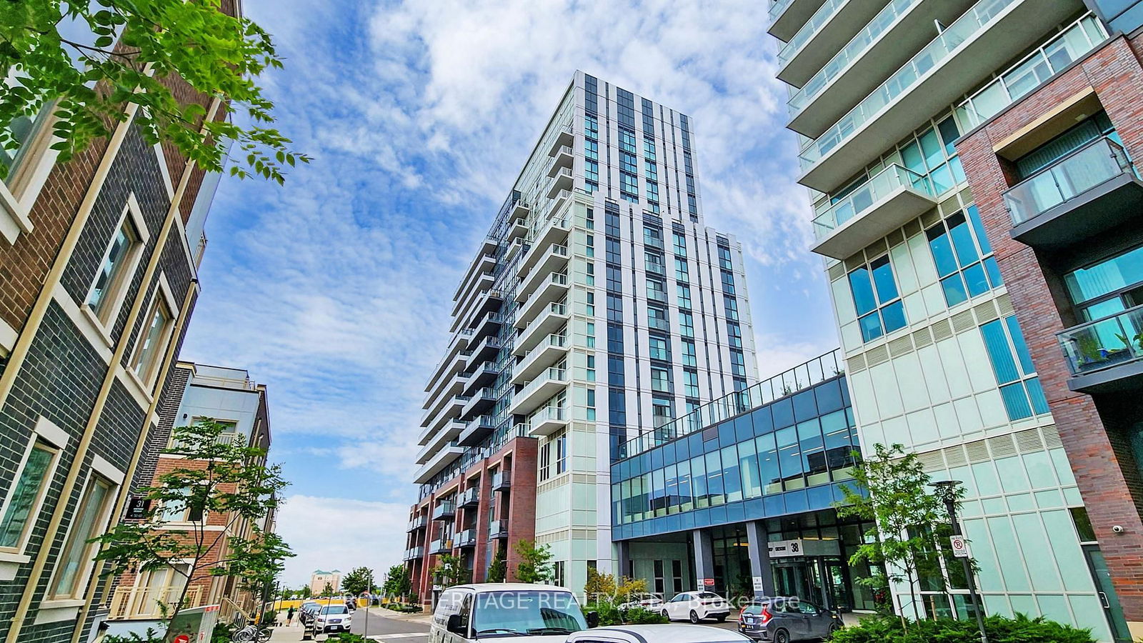 Condo for lease at 819-10 Honeycrisp Crescent, Vaughan, Vaughan Corporate Centre, L4K 0M7 - MLS: N12080019
