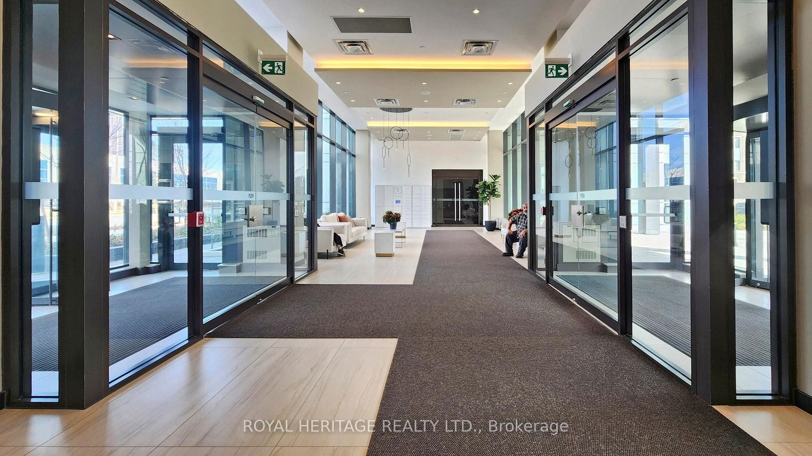 Condo for lease at 819-10 Honeycrisp Crescent, Vaughan, Vaughan Corporate Centre, L4K 0M7 - MLS: N12080019