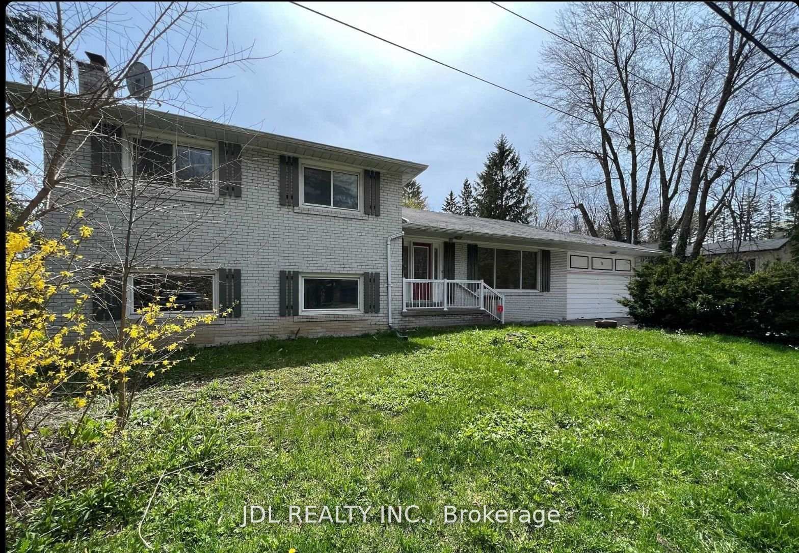 Detached House for sale at 71 Proctor Avenue, Markham, Thornhill, L3T 1M6 - MLS: N12080327