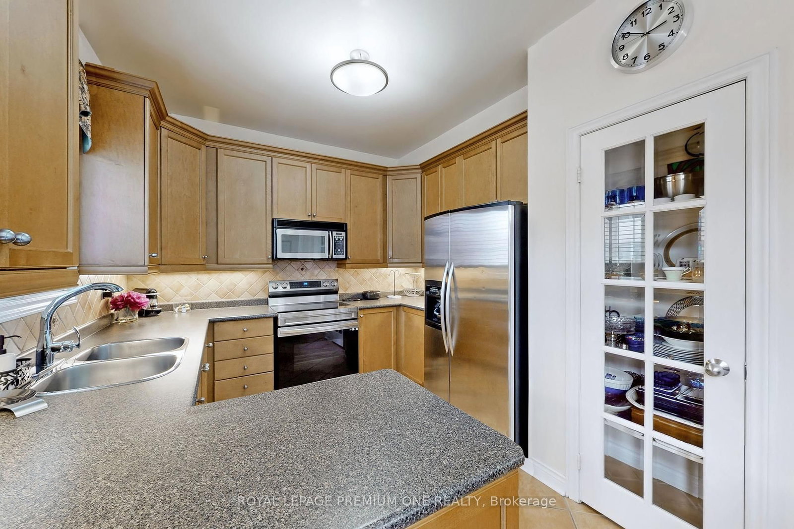 Listing Image 18