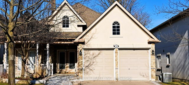 19 Warden Woods Court