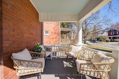 40 Harrison Ave, Aurora - Aurora Village image-0-2