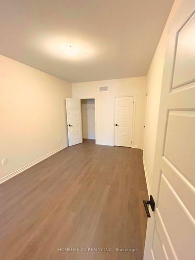 7 Mel Irving Dr, Bradford West Gwillimbury - Bradford image-0-3