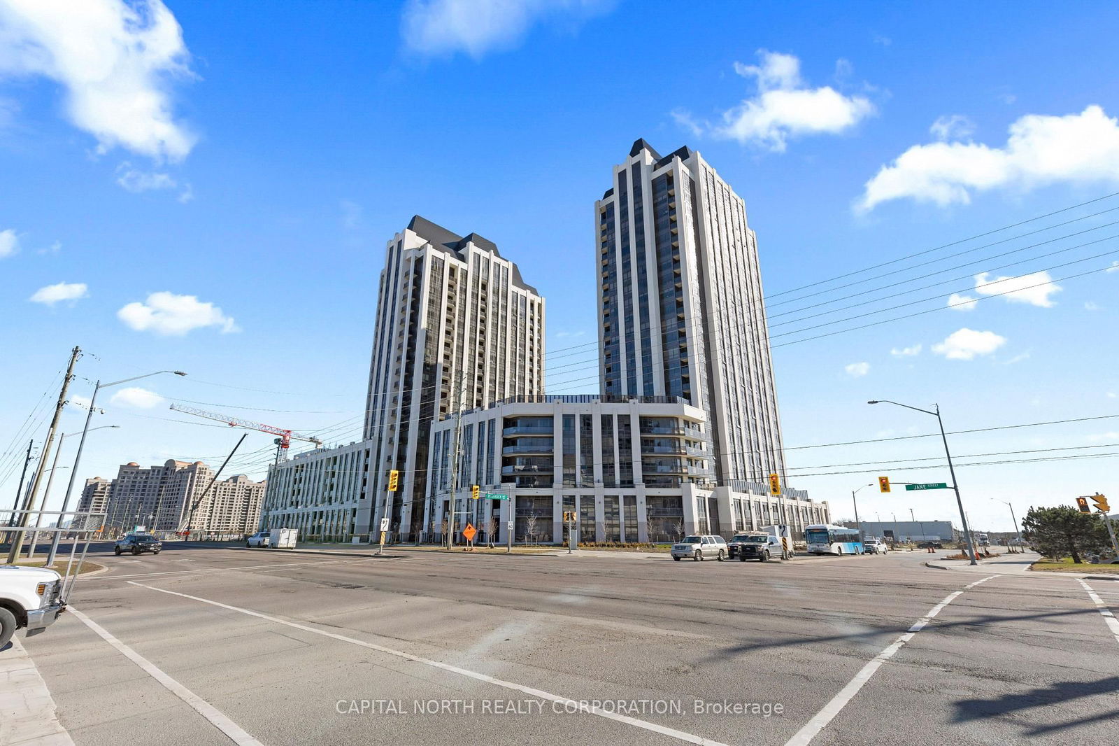 Condo for lease at 704-9085 Jane Street, Vaughan, Concord, L4K 0L8 - MLS: N12082364