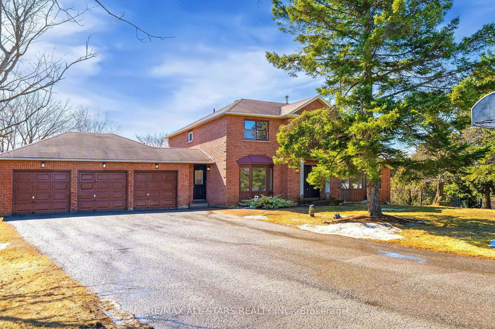 Detached House for sale at 19 Sleepy Hollow Lane, Whitchurch-Stouffville, Rural Whitchurch-Stouffville, L4A 3G7 - MLS: N12083624