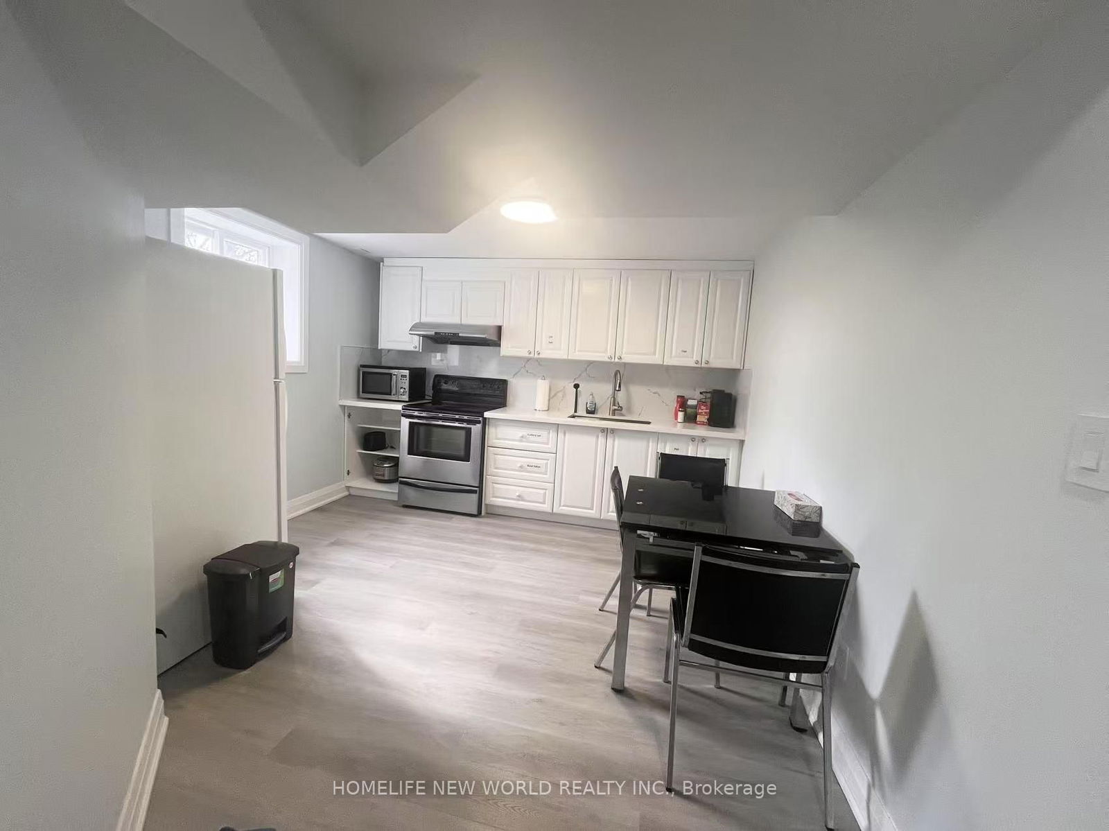 Detached House leased at 160 Berwick Crescent, Richmond Hill, Observatory, L4C 0B4 - MLS: N12083827