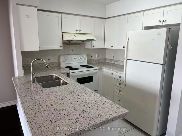 1115 - 9015 Leslie Street
