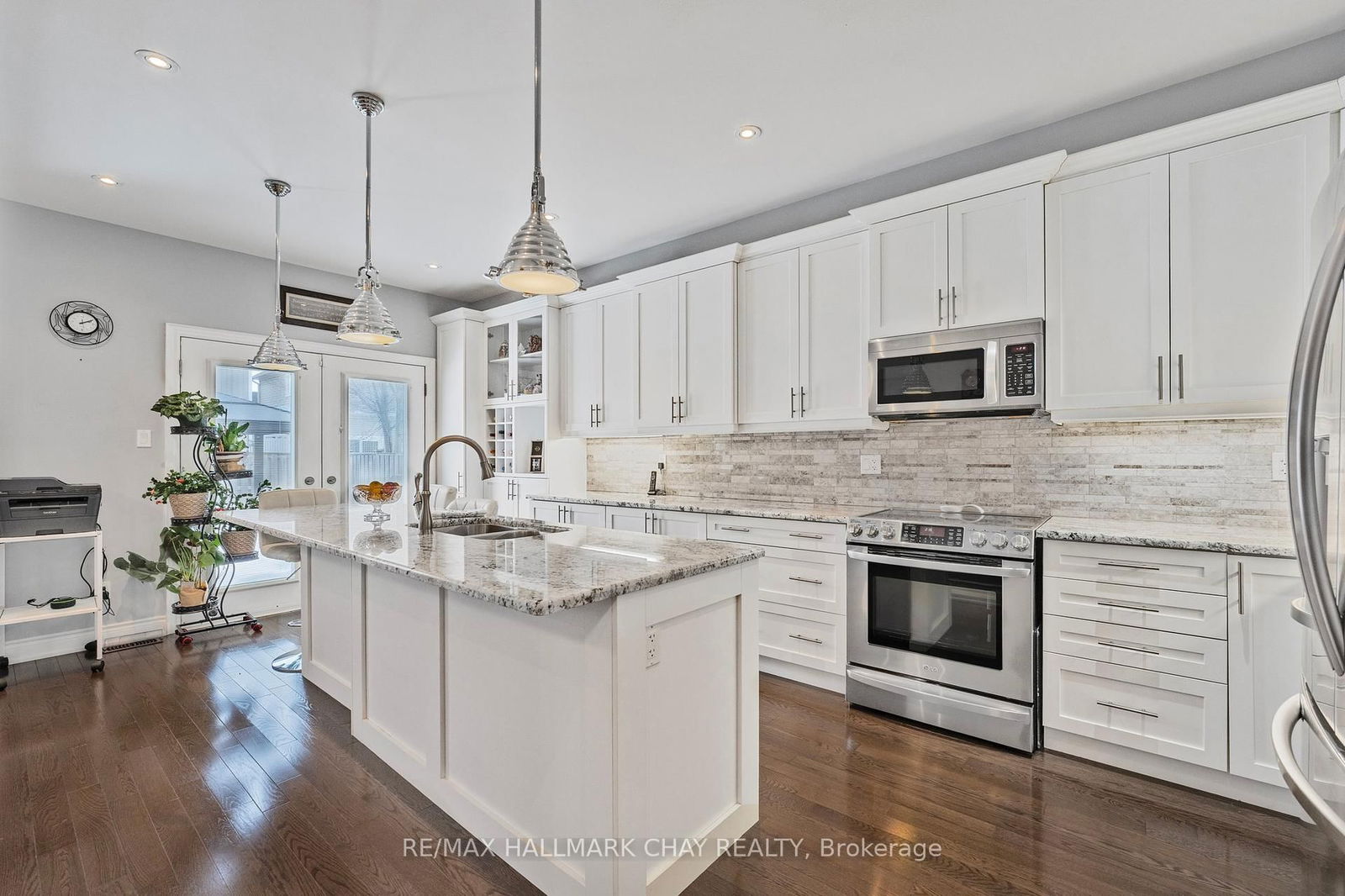 Detached House sold at 93 Anderson Road, New Tecumseth, Alliston, L9R 0B2 - MLS: N12084104