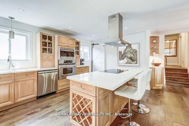 main floor - 64 Rutledge Avenue
