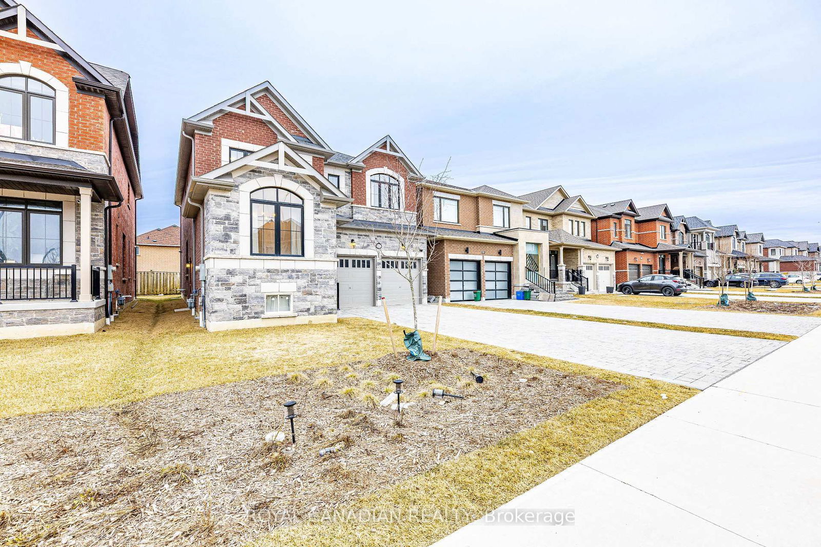 Detached House for sale at 111 Jinnah Avenue, Markham, Middlefield, L3S 0G4 - MLS: N12084424