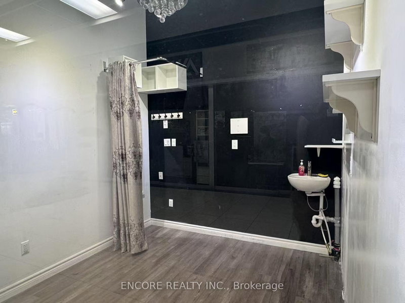 2310 - 8339 Kennedy Rd, Markham, L3R 5T5 | Image 3