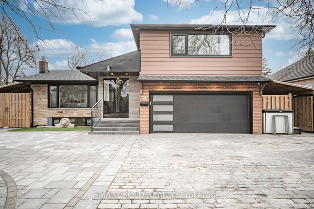 9 Oakcrest Avenue