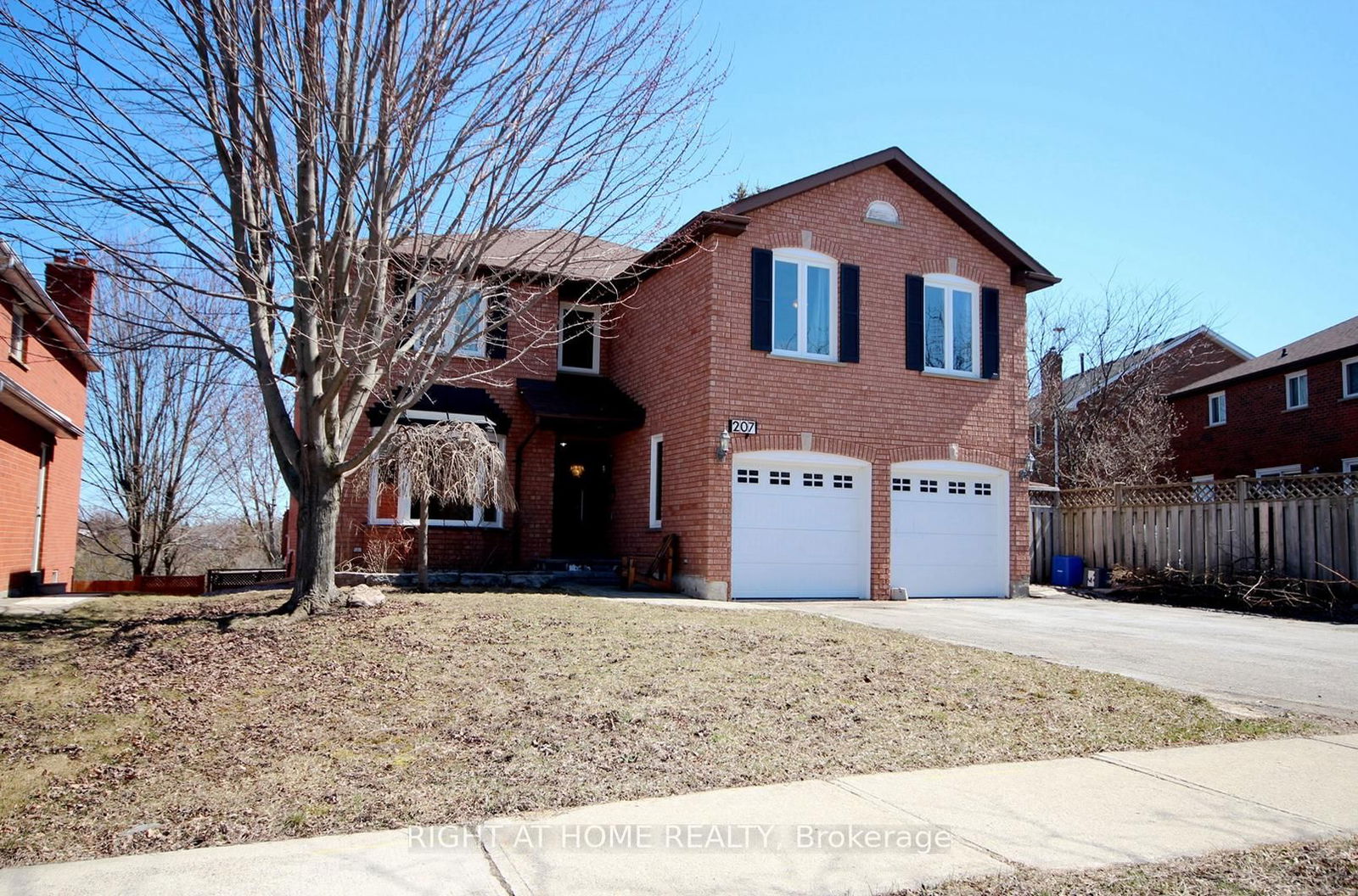 Detached House for lease at Basement-207 Kensit Avenue, Newmarket, Armitage, L3X 1S6 - MLS: N12085477
