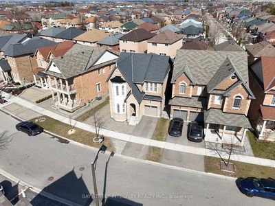 116 Holst Ave, Markham - Berczy image-0-2