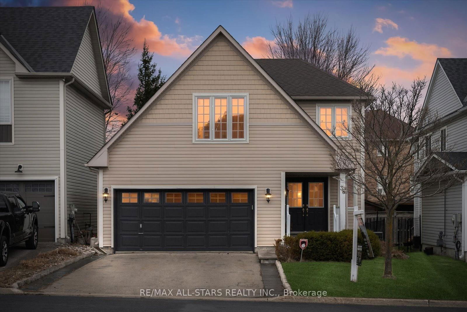 Detached House for sale at 38 Ian Drive, Georgina, Keswick South, L4P 4G9 - MLS: N12085670