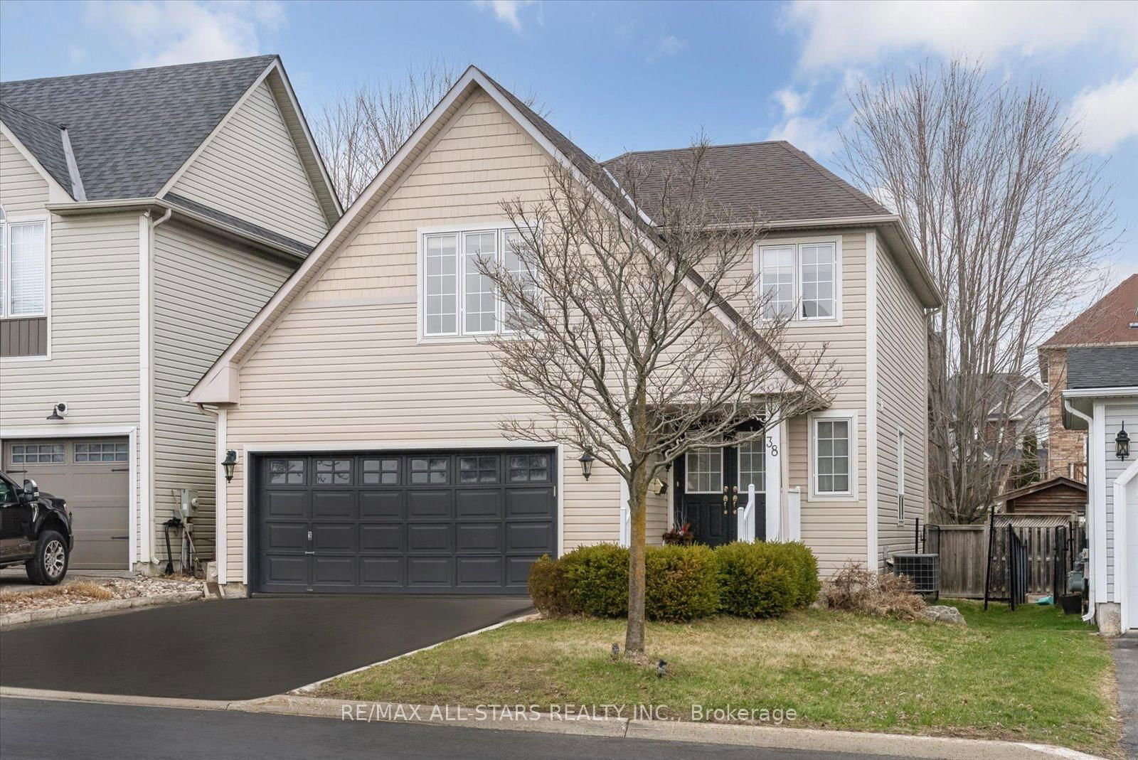 Detached House for sale at 38 Ian Drive, Georgina, Keswick South, L4P 4G9 - MLS: N12085670