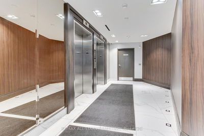Unit 207 — 6235 Main St, Whitchurch-Stouffville - Stouffville image-0-2