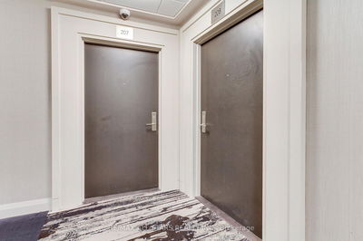 Unit 207 — 6235 Main St, Whitchurch-Stouffville - Stouffville image-0-3